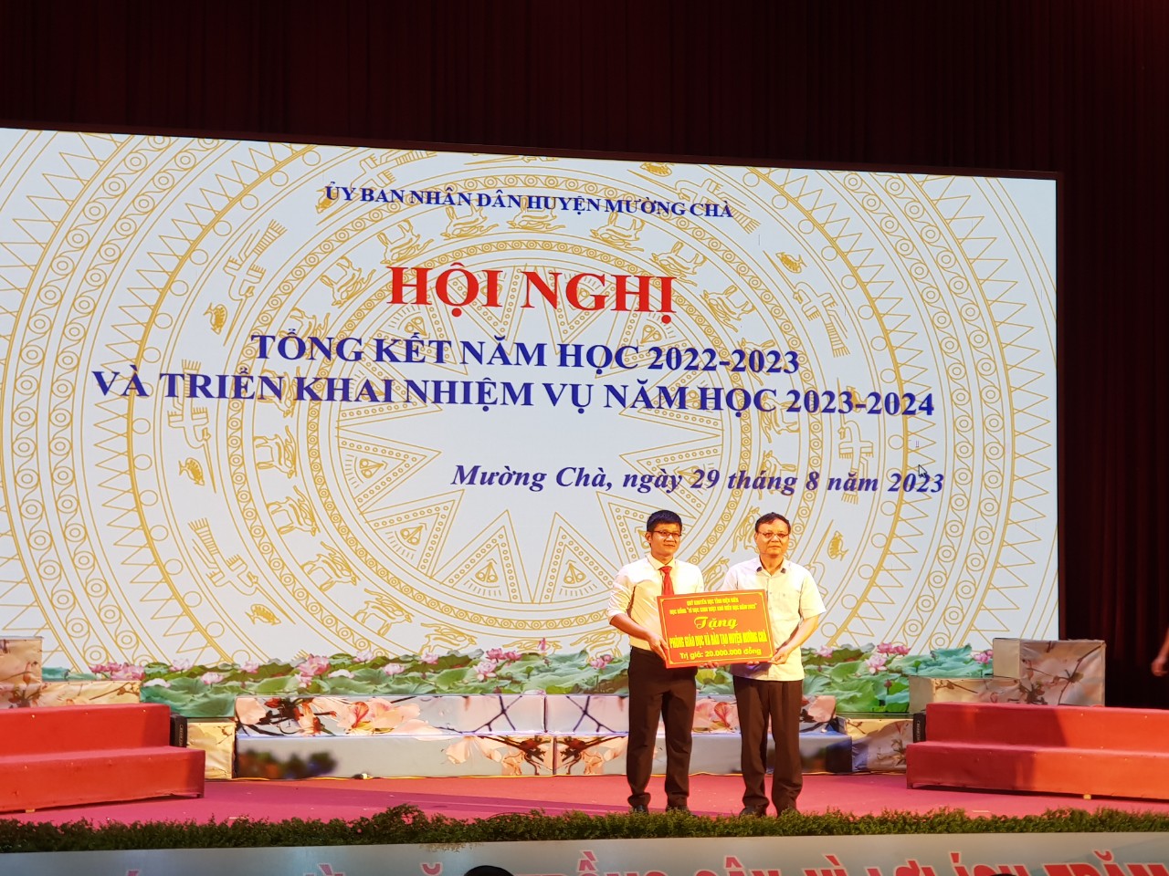 Những hoạt động chào mừng Tháng Khuyến học tại Điện Biên